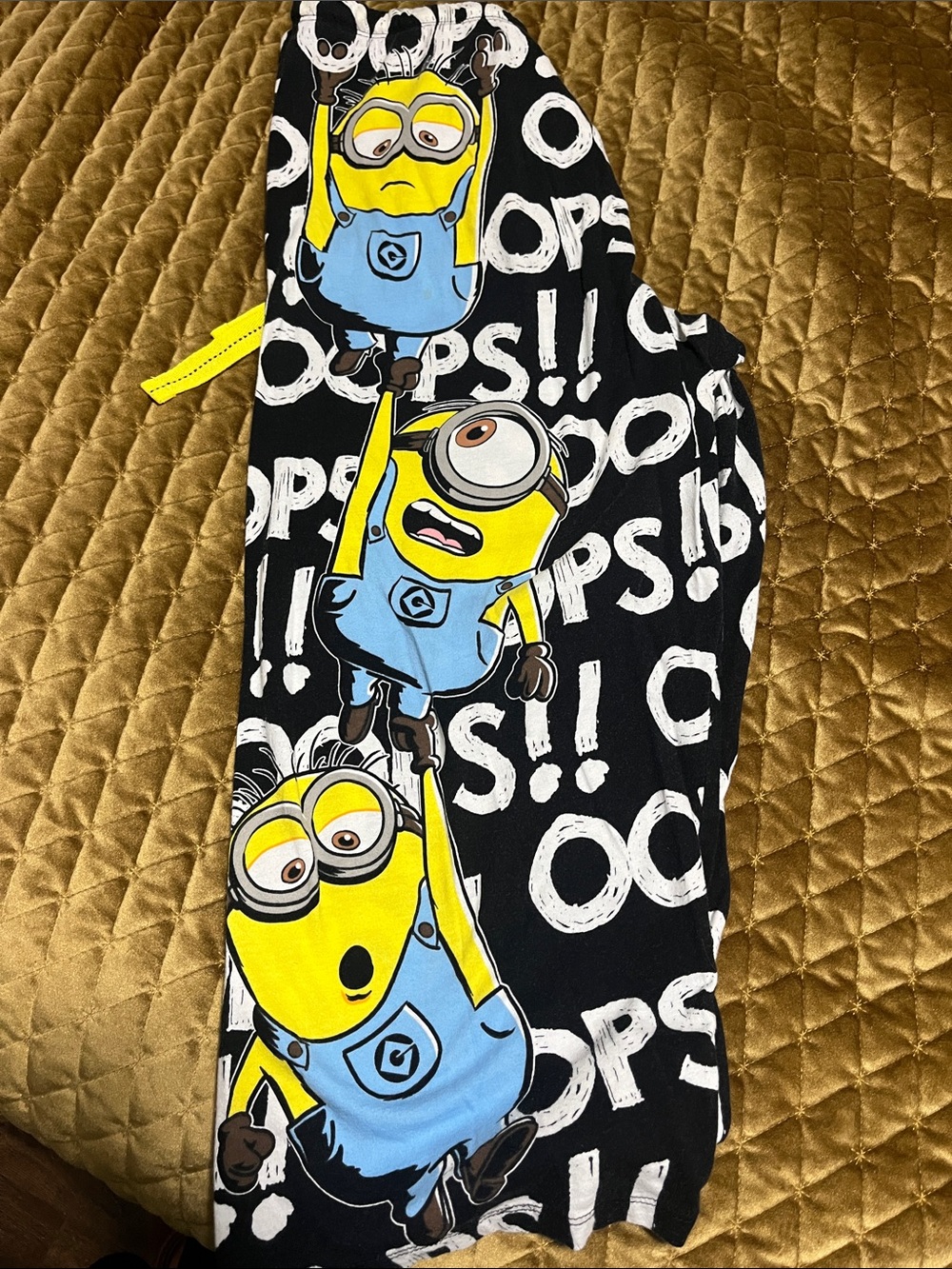 Universal Despicable Me Black & Yellow Minions Lounge Pants - Picture 3 of 3